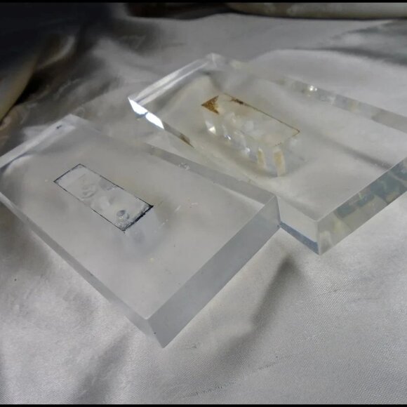 Vintage Lucite Drawer Pulls, Big CLEAR Rectangles, Set of 2 - Picture 4 of 9